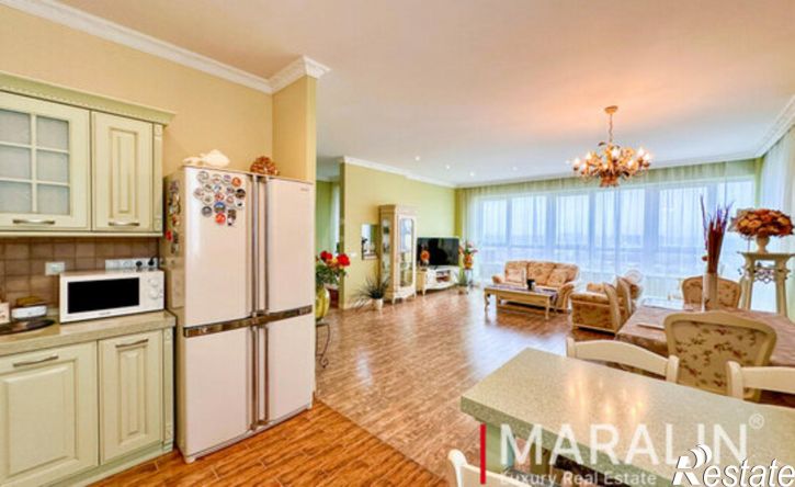 4-комн квартира улица Козлова, 65В,  д. 65В