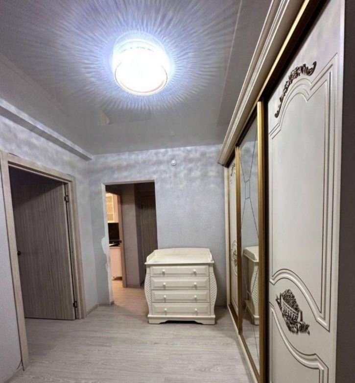 2-комн квартира Висаитова ул, 8