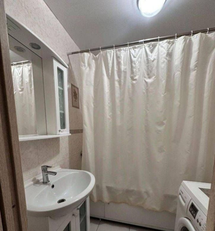 2-комн квартира Висаитова ул, 8