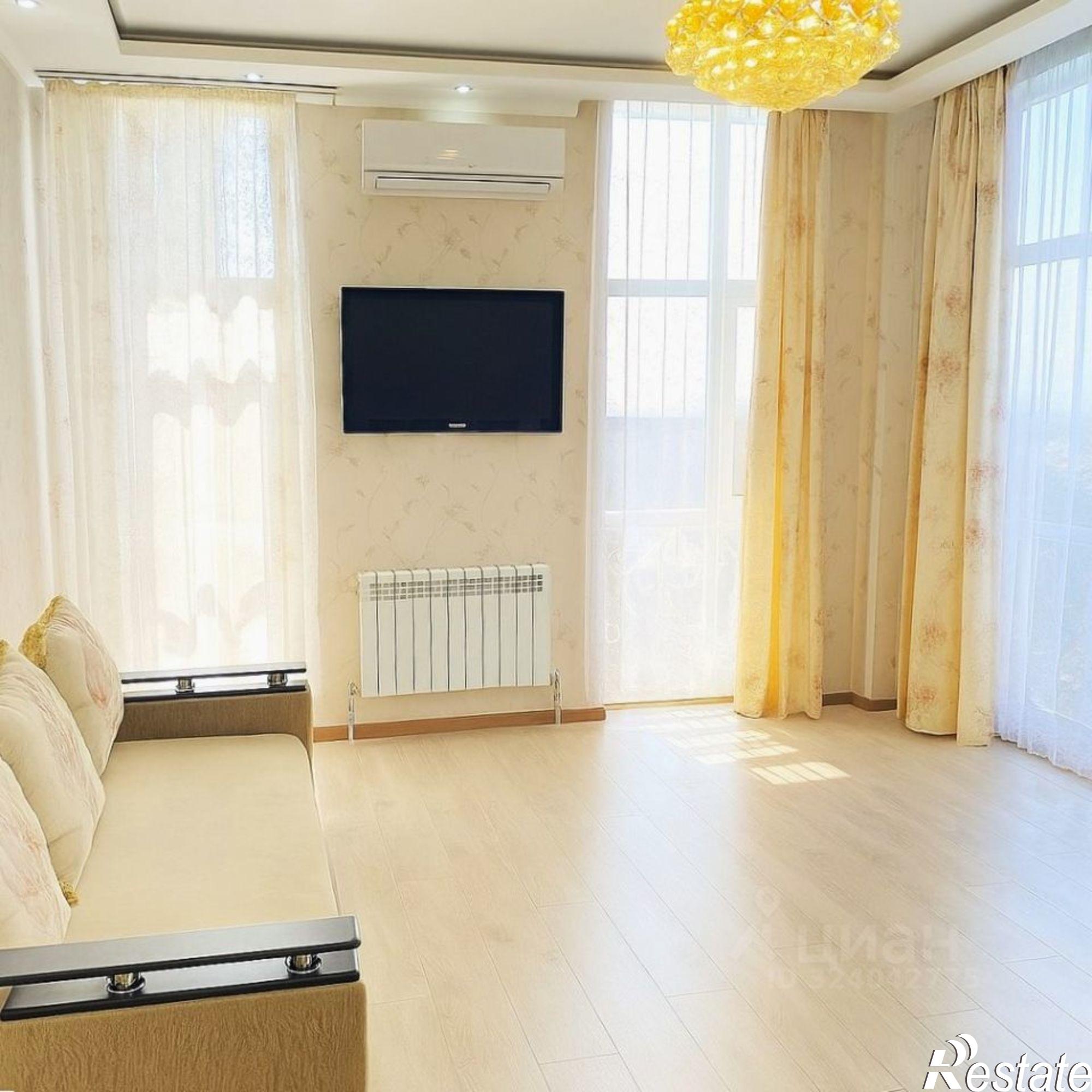 Сдать квартиру за 55 000 рублей на Красноармейская улица, 141/128