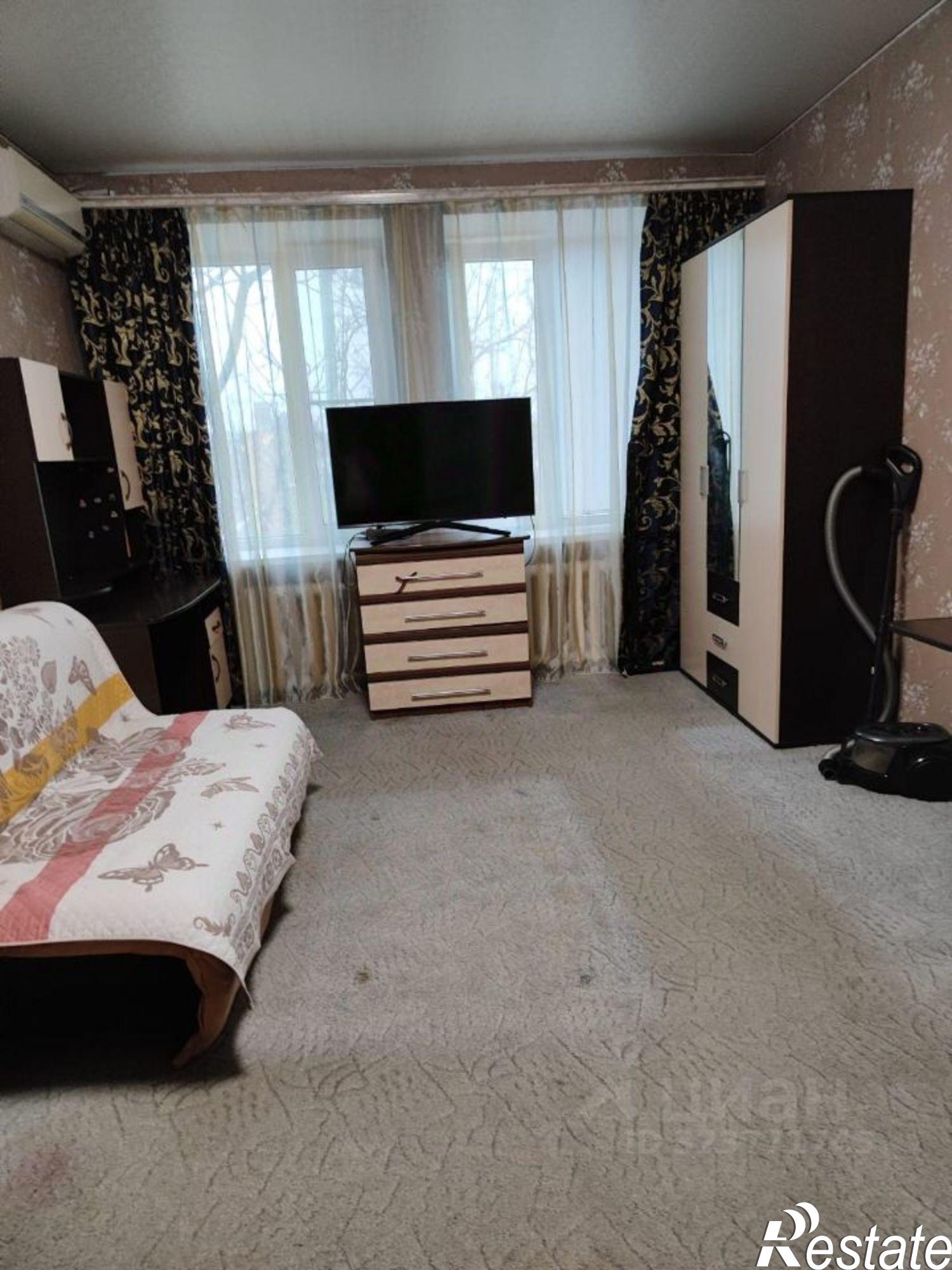 Сдать комнату за 14 000 рублей на проспект 20-летия Октября, 77/1