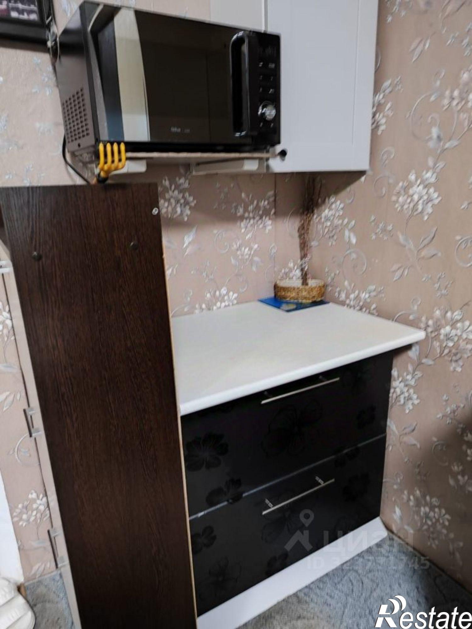 Сдать комнату за 14 000 рублей на проспект 20-летия Октября, 77/1