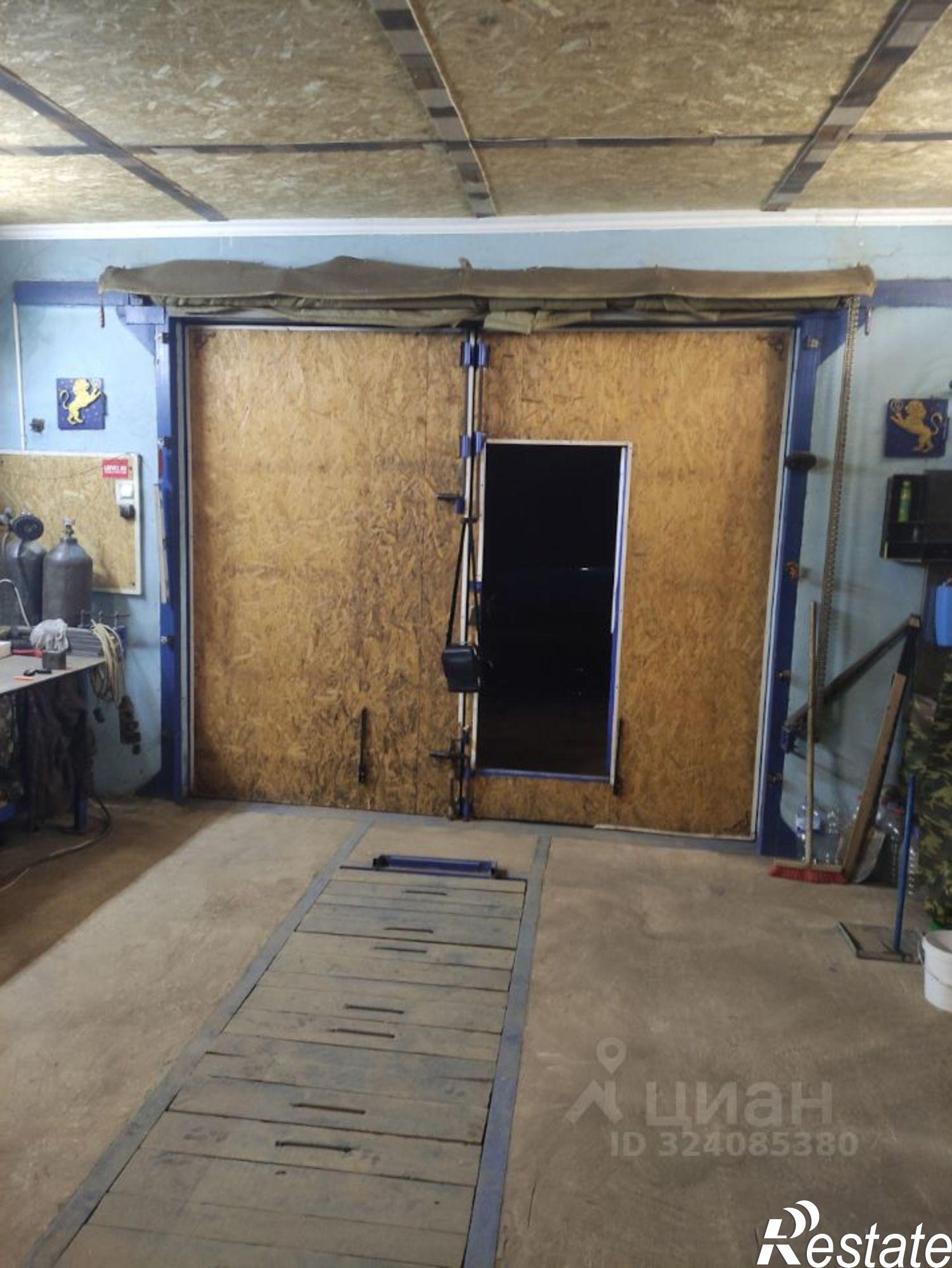 Сдать гараж, место в паркинге за 300 000 рублей на ул Портовая, 517А