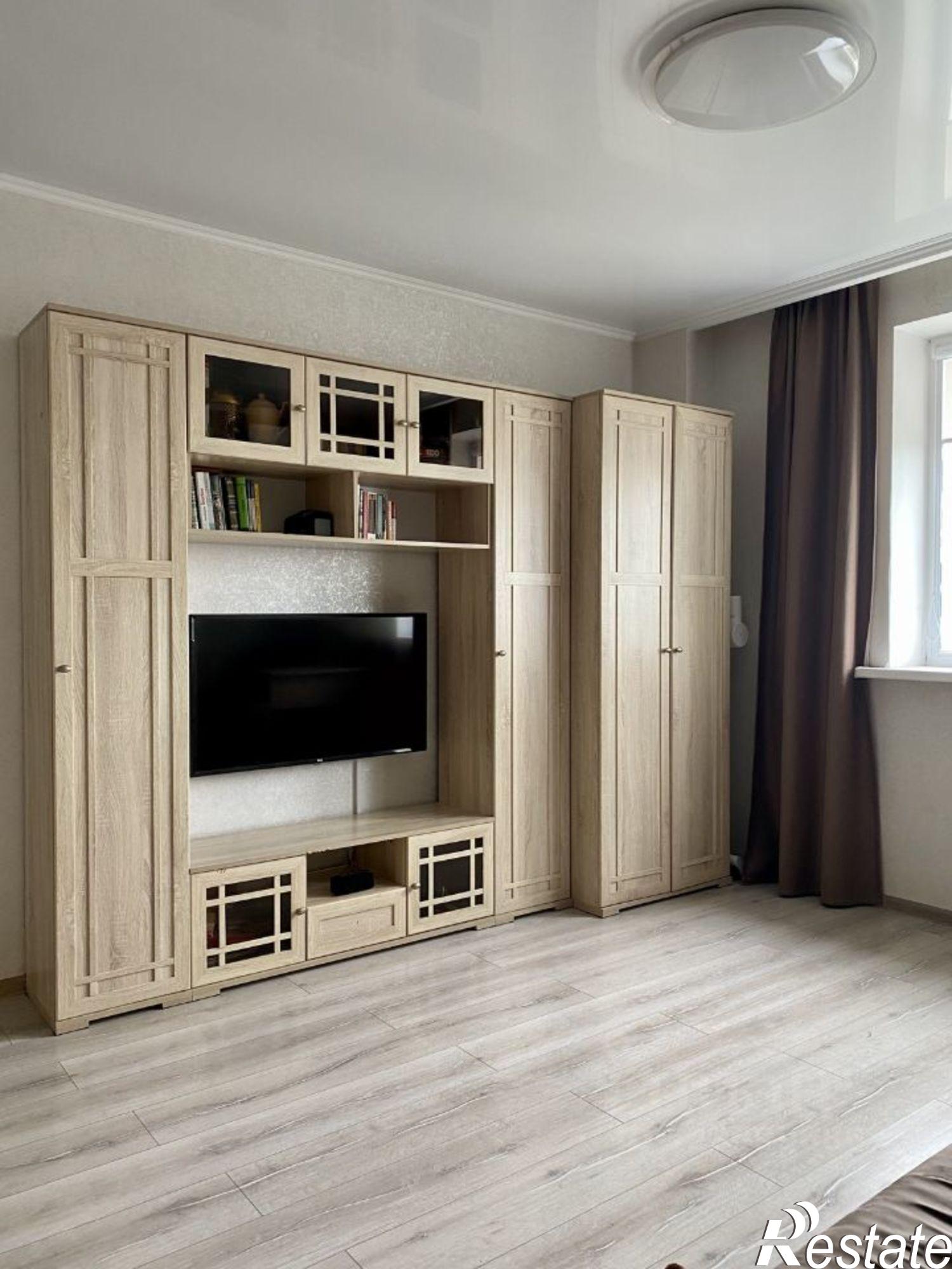 Сдать квартиру за 32 000 рублей на ул Малиновского, 76б/87а