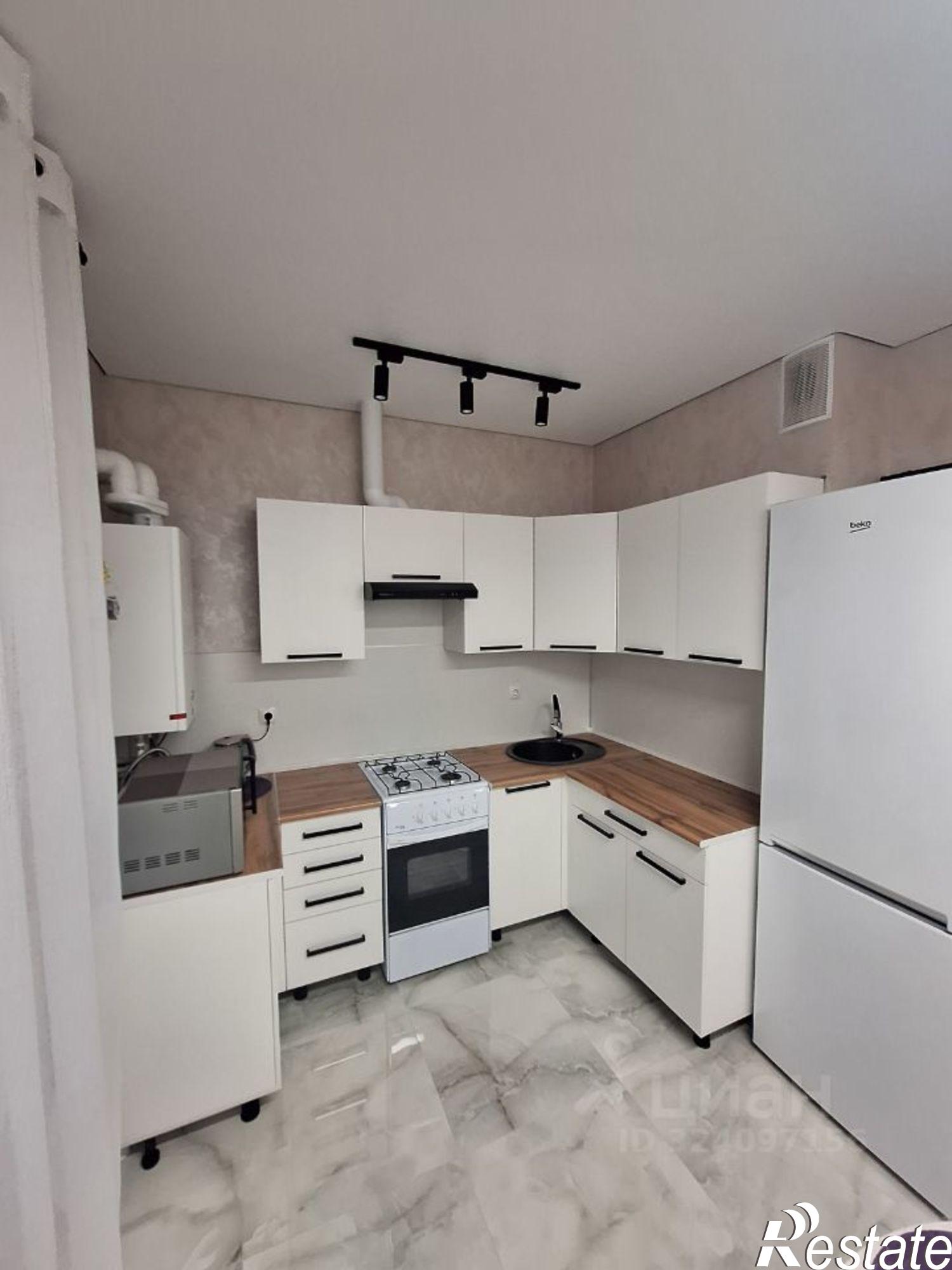 Сдать квартиру за 30 000 рублей на проспект 40-летия Победы, 111/4с2