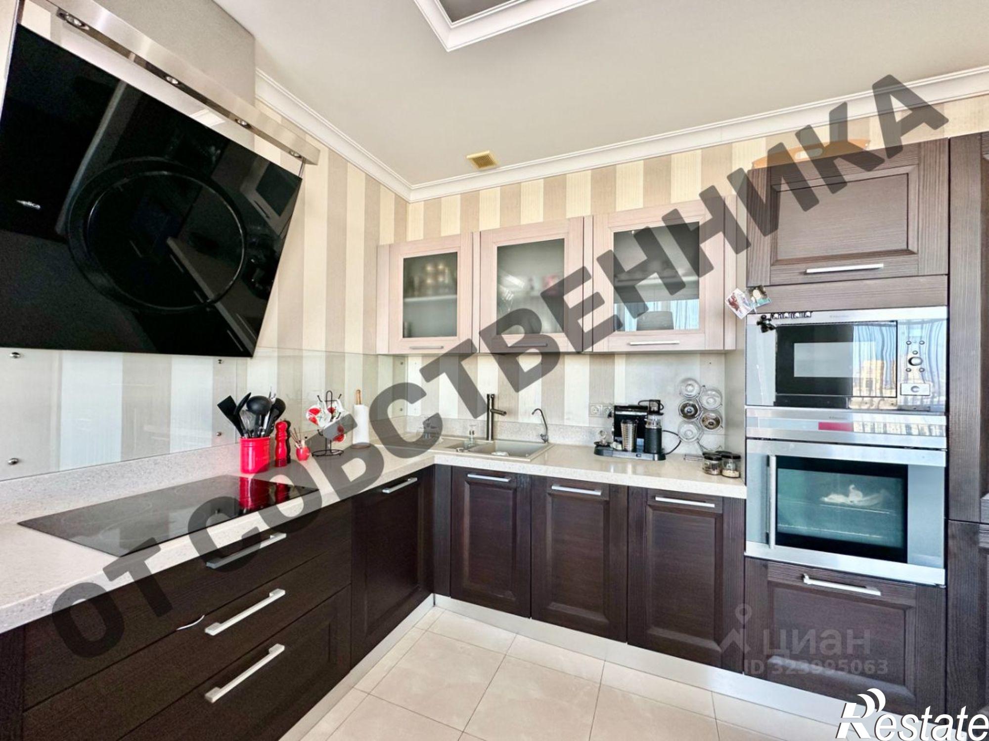 Сдать квартиру за 200 000 рублей на Кировский пр-кт, 48