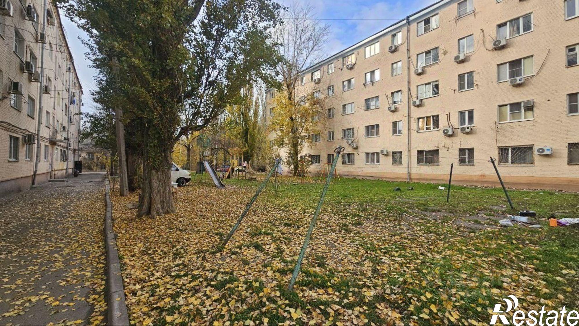 Купить комнату за 1 000 000 рублей на ул Киргизская, 10