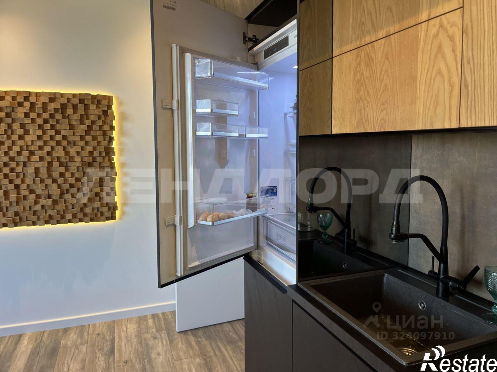 Купить квартиру за 15 000 000 рублей на улица Мечникова, 110 с1