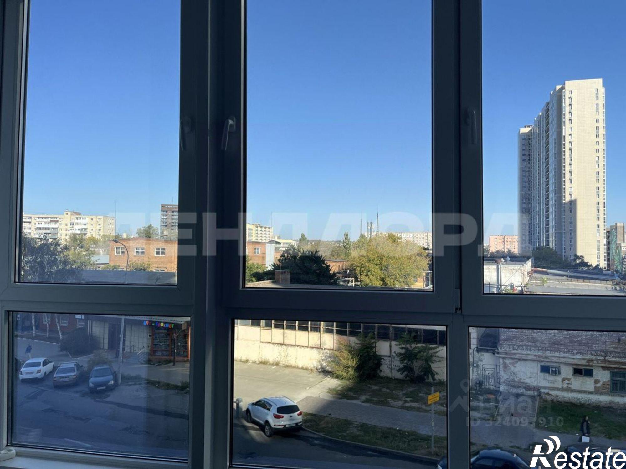 Купить квартиру за 15 000 000 рублей на улица Мечникова, 110 с1