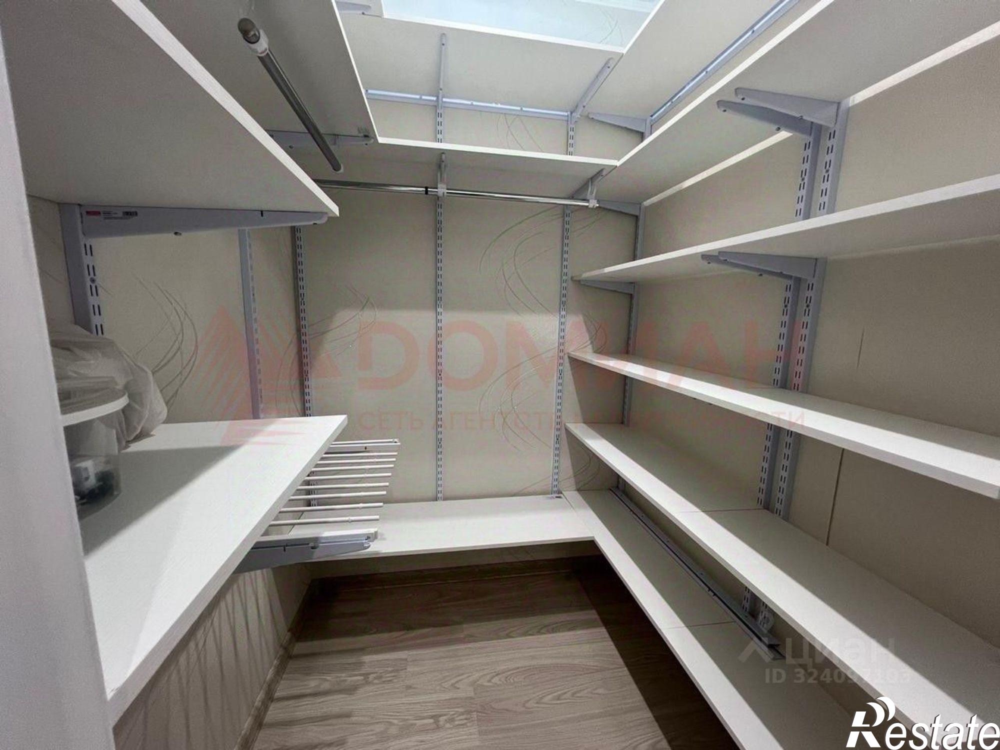 Купить квартиру за 7 150 000 рублей на б-р Комарова, 1б