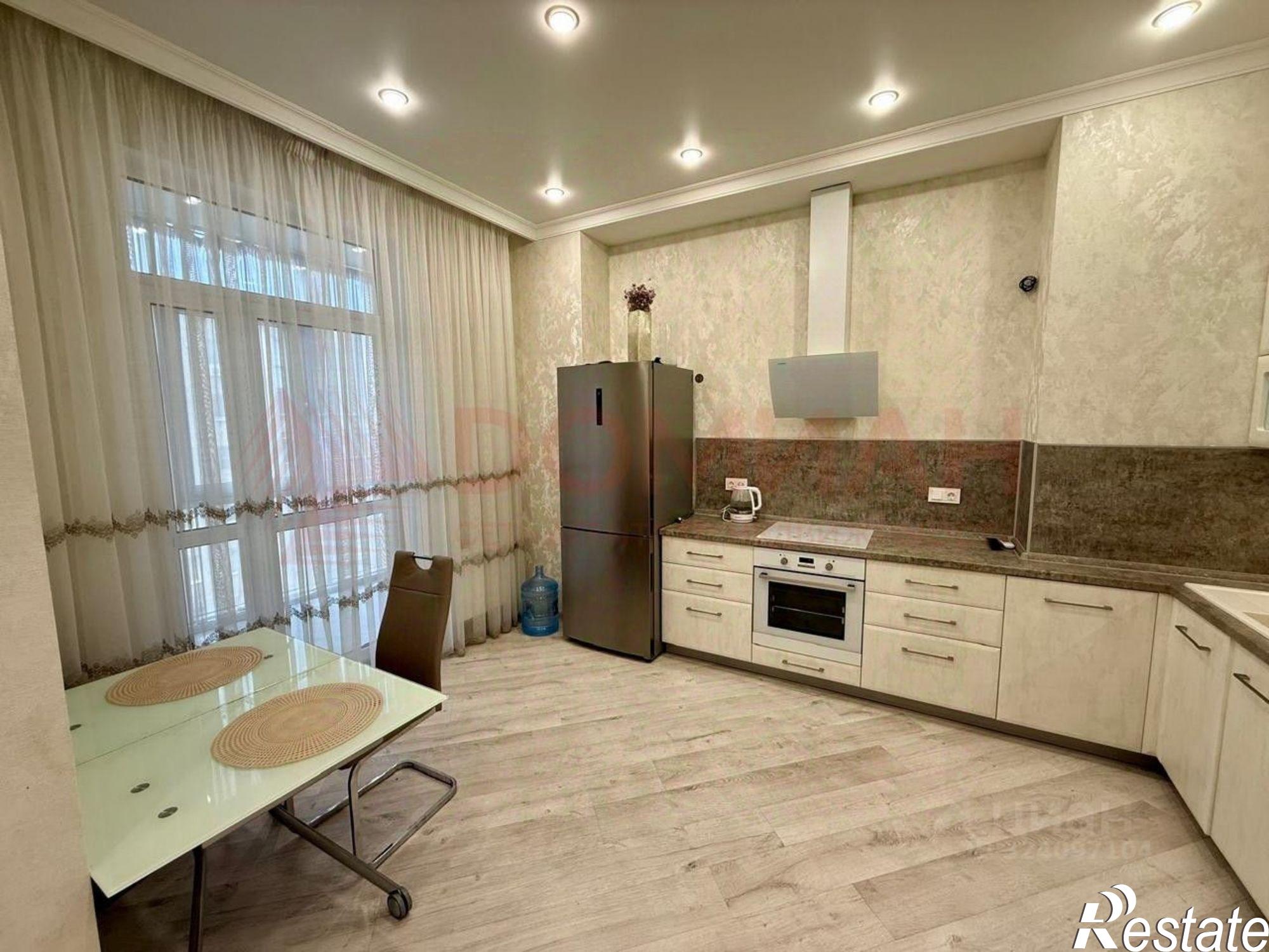 Купить квартиру за 10 200 000 рублей на ул Варфоломеева, 250/118