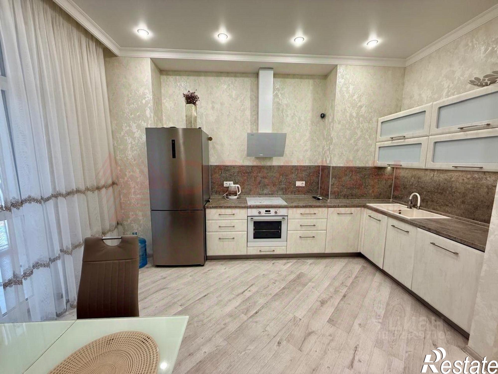 Купить квартиру за 10 200 000 рублей на ул Варфоломеева, 250/118