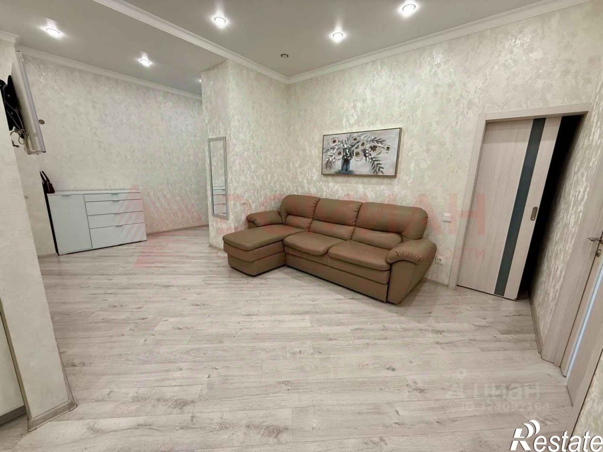 Купить квартиру за 10 200 000 рублей на ул Варфоломеева, 250/118