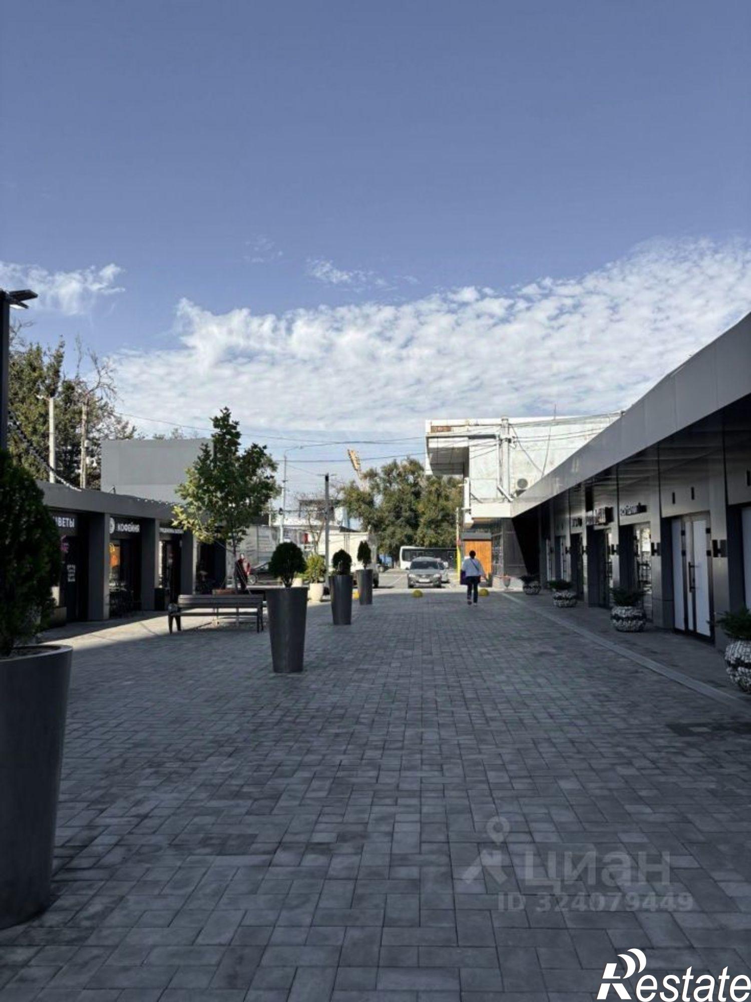 Сдать торговое помещение за 78 212 рублей на проспект Шолохова, 126