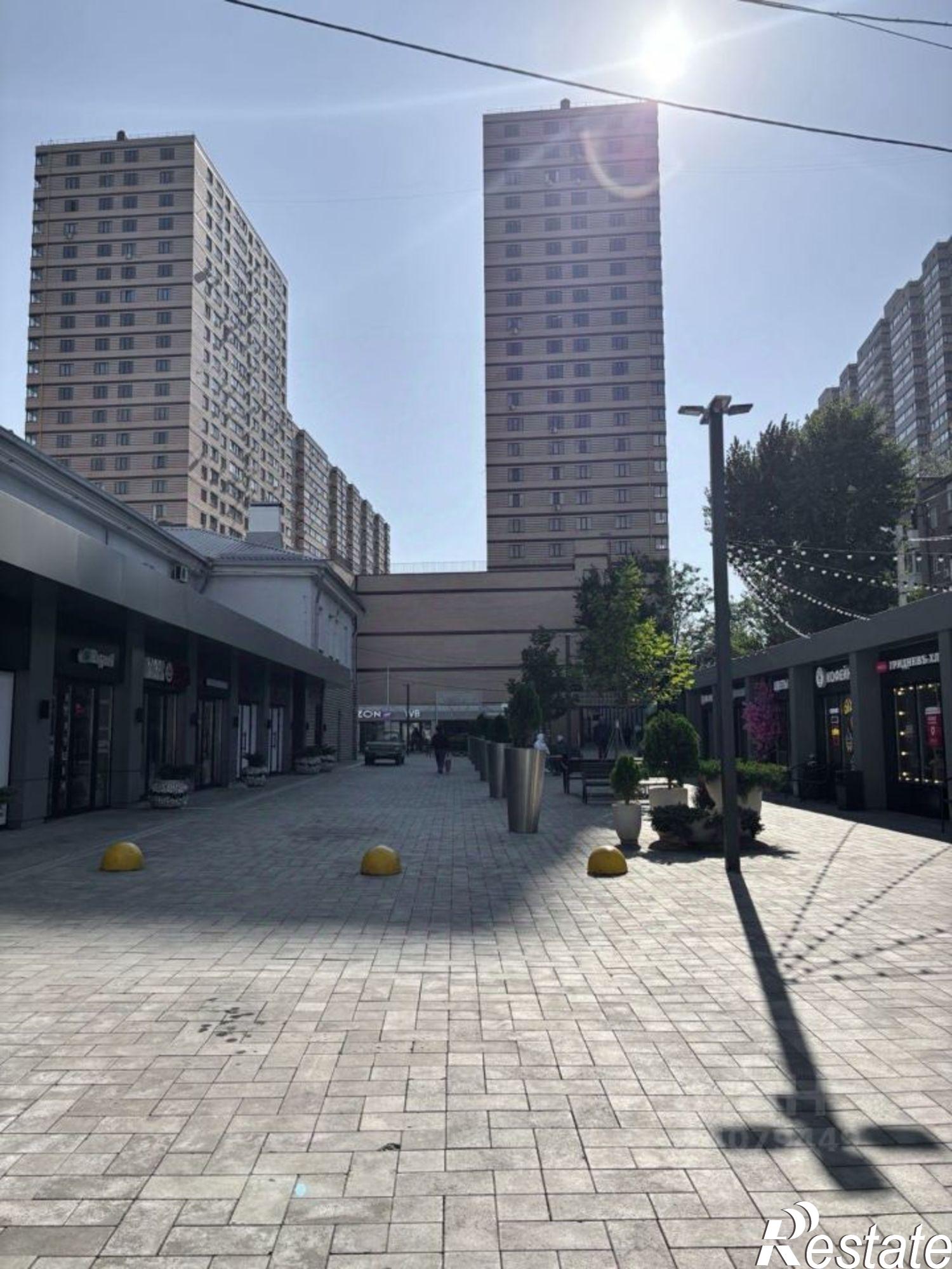 Сдать торговое помещение за 78 212 рублей на проспект Шолохова, 126