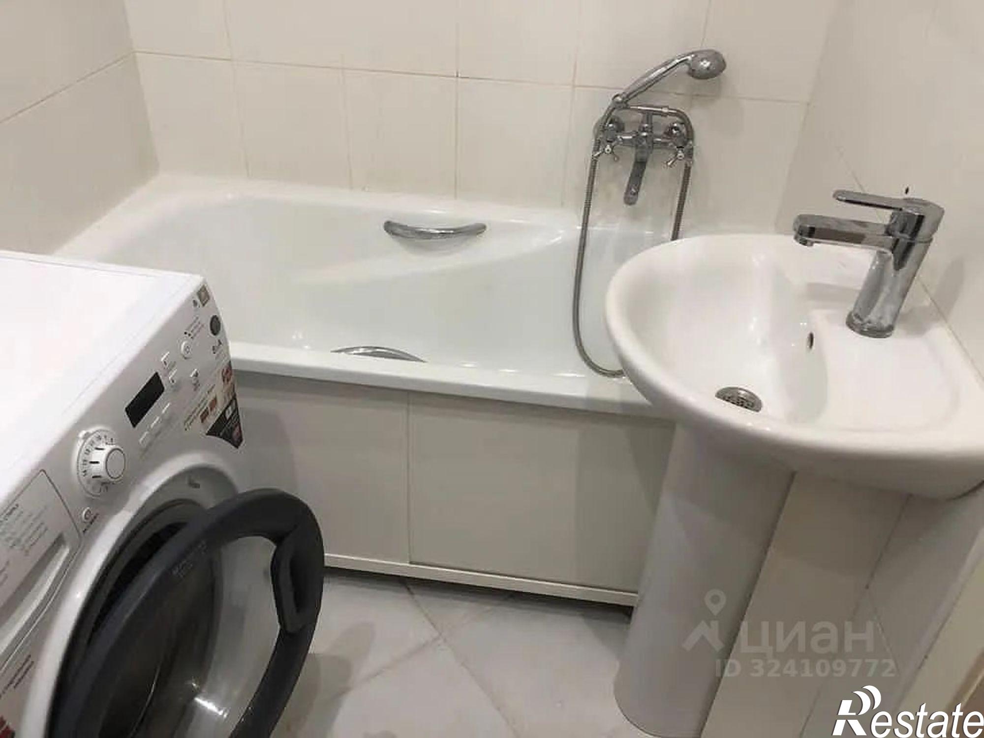 Сдать квартиру за 24 000 рублей на проспект Королёва, 26/1