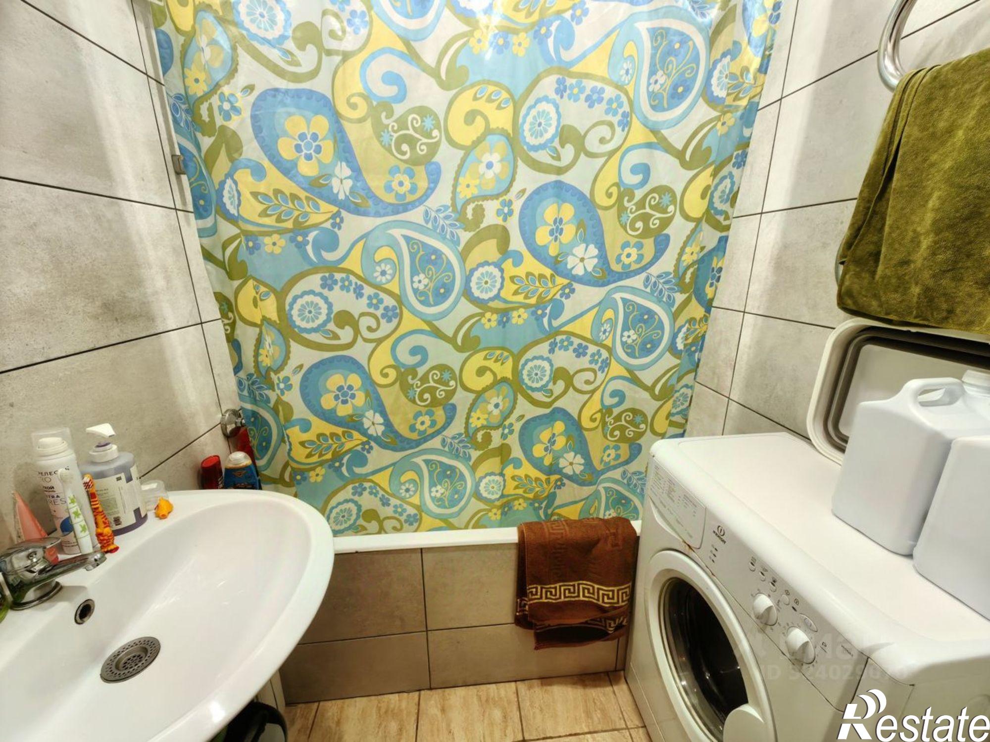 Купить квартиру за 5 670 000 рублей на пр-кт 40-летия Победы, 81