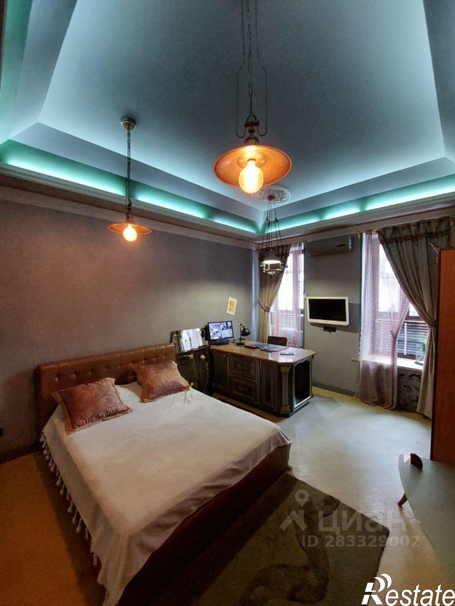 Сдать квартиру за 45 000 рублей на Петровская улица, 2/26