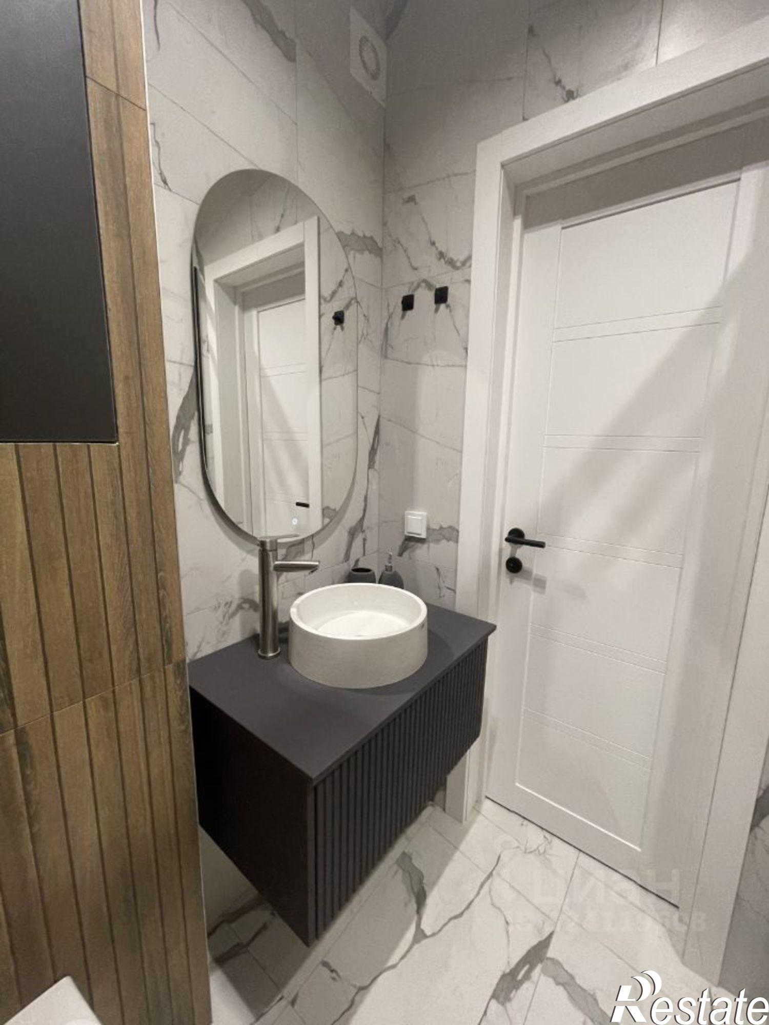 Сдать квартиру за 40 000 рублей на улица Ларина, 45 с6