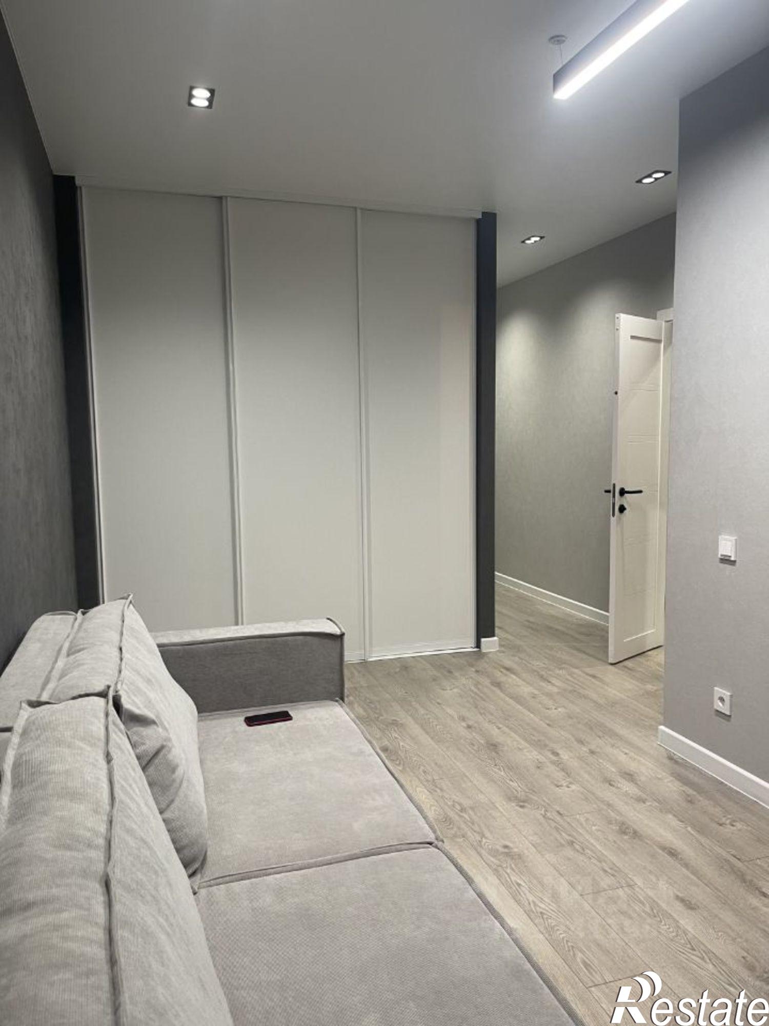 Сдать квартиру за 40 000 рублей на улица Ларина, 45 с6