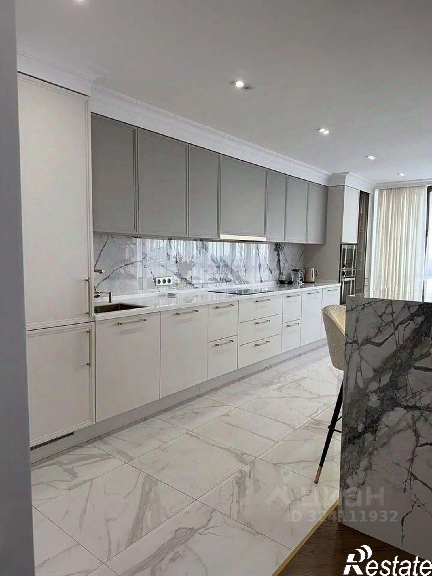 Купить квартиру за 33 000 000 рублей на улица Шаумяна, 30