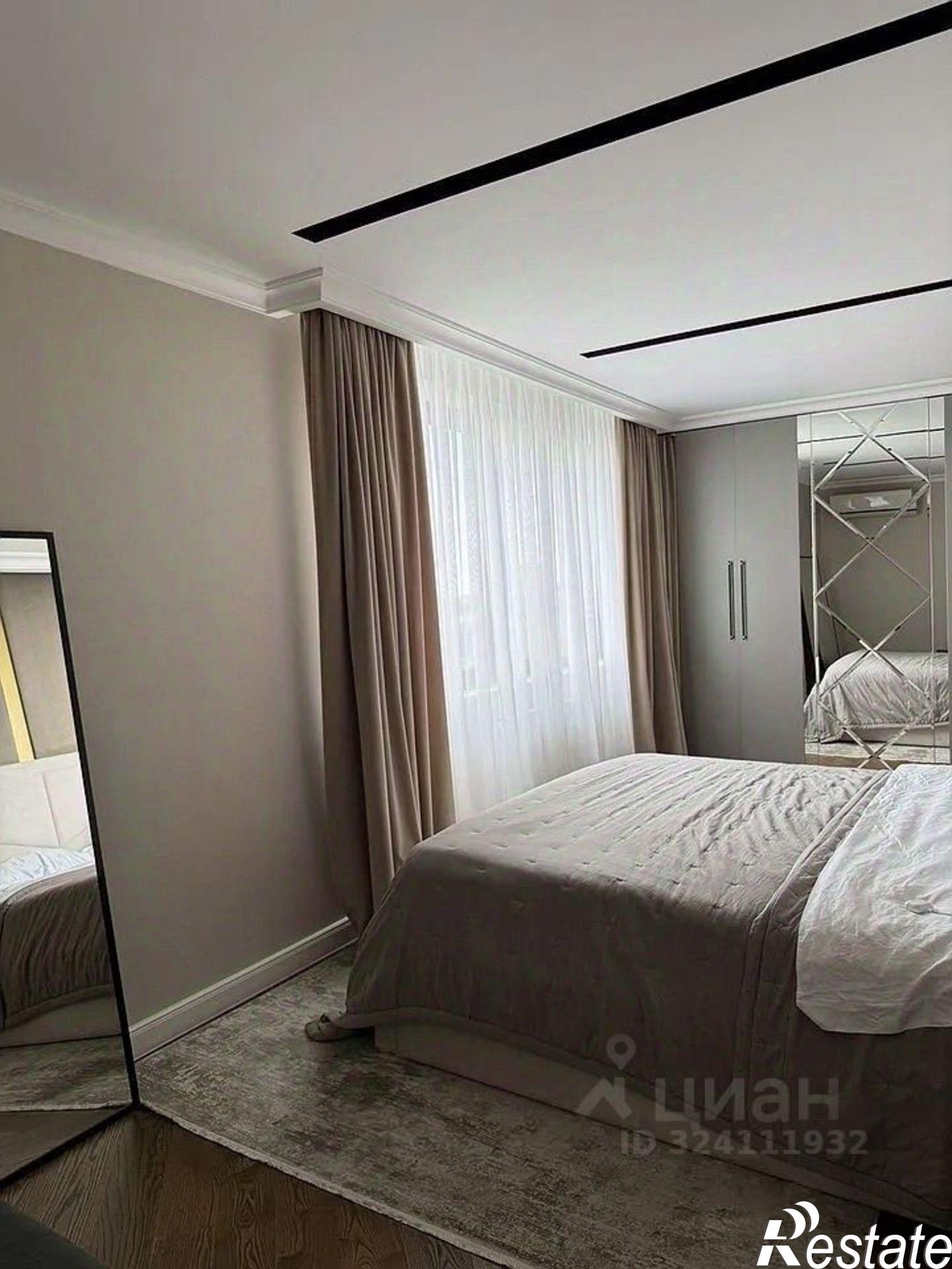 Купить квартиру за 33 000 000 рублей на улица Шаумяна, 30