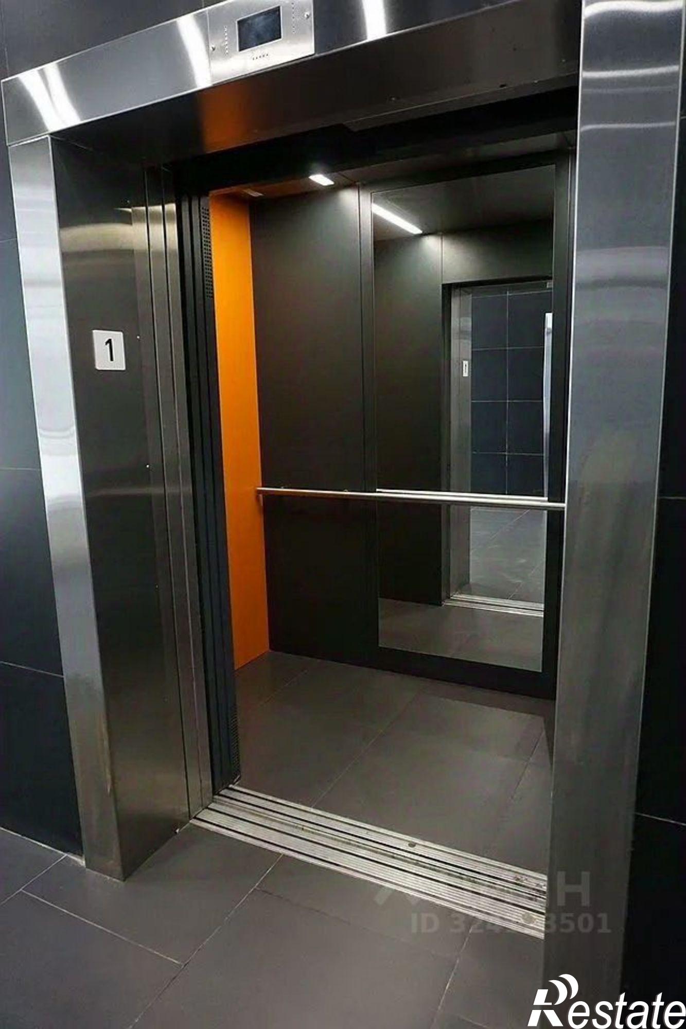 Купить квартиру за 19 980 000 рублей на Доломановский пер, 19