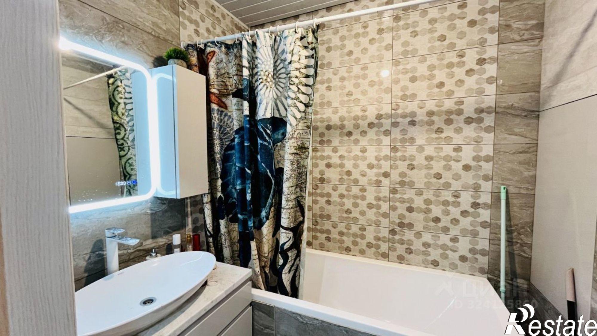 Купить квартиру за 11 500 000 рублей на б-р Комарова, 20в/9а