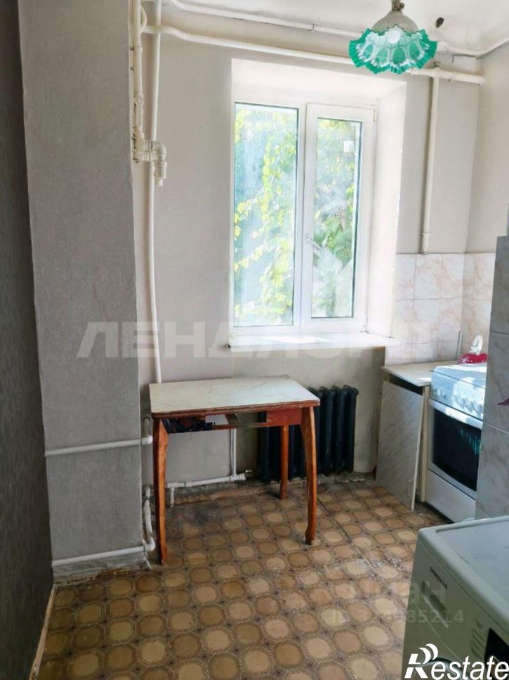 3-комн квартира Кировский проспект, 49,  д. 49