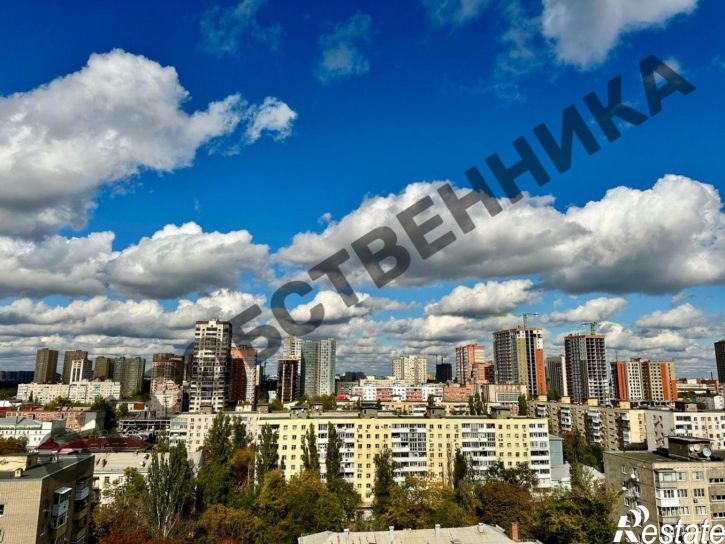 3-комн квартира Кировский пр-кт, 48,  д. 48