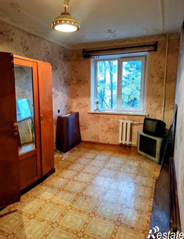 2-комн квартира пр-кт 40-летия Победы, 67,  д. 67