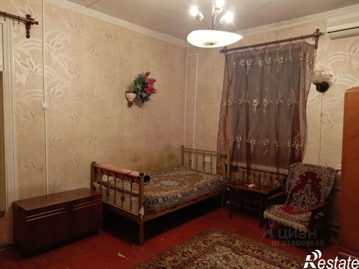 2-комн квартира Соборный пер, 100,  д. 100