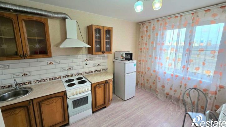 2-комн квартира улица Висаитова, 10/9,  д. 10/9