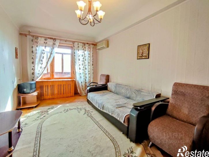 2-комн квартира улица Висаитова, 10/9,  д. 10/9