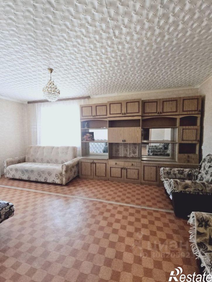 3-комн квартира Футбольная улица, 8,  д. 8