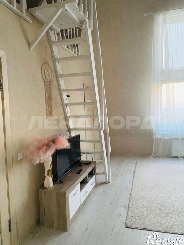 2-комн квартира проспект Космонавтов, 44,  д. 44