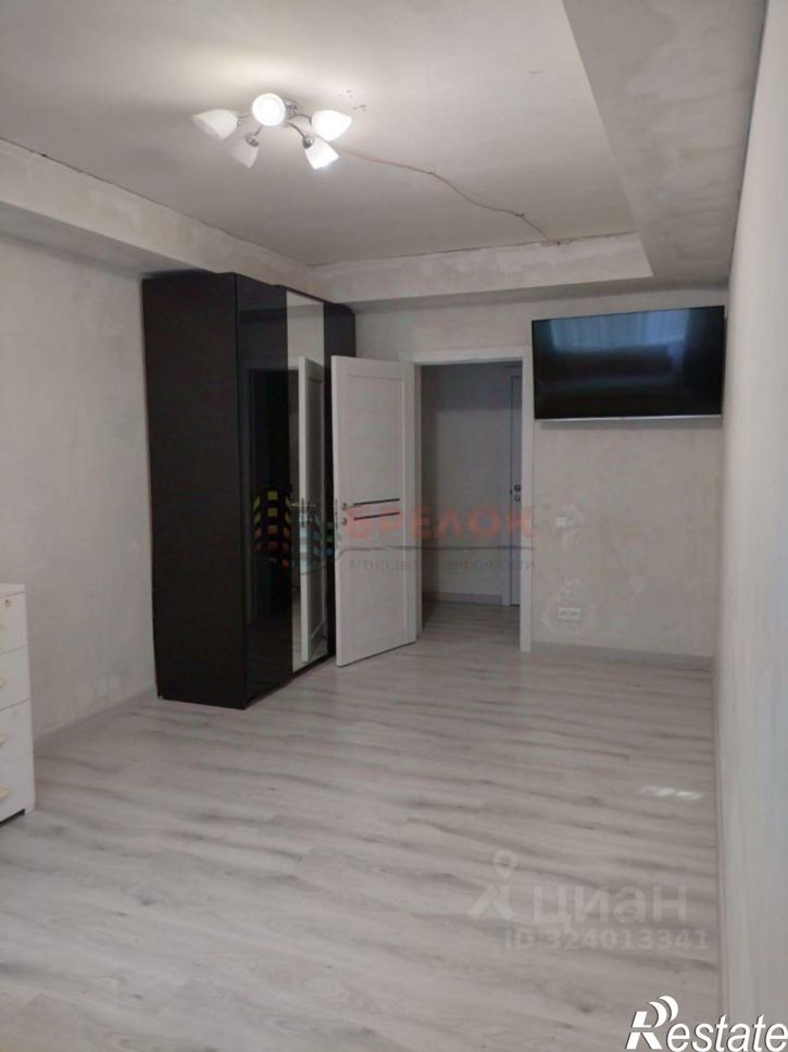 3-комн квартира улица Туполева, 20,  д. 20