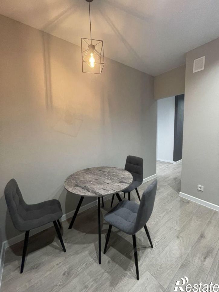 1-комн квартира улица Ларина, 45 с6,  д. 45 с6