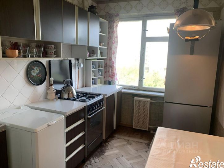 2-комн квартира проспект Королёва, 17/4,  д. 17/4