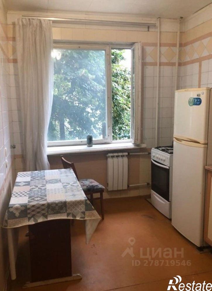 2-комн квартира проспект Космонавтов, 36 к1,  д. 36 к1