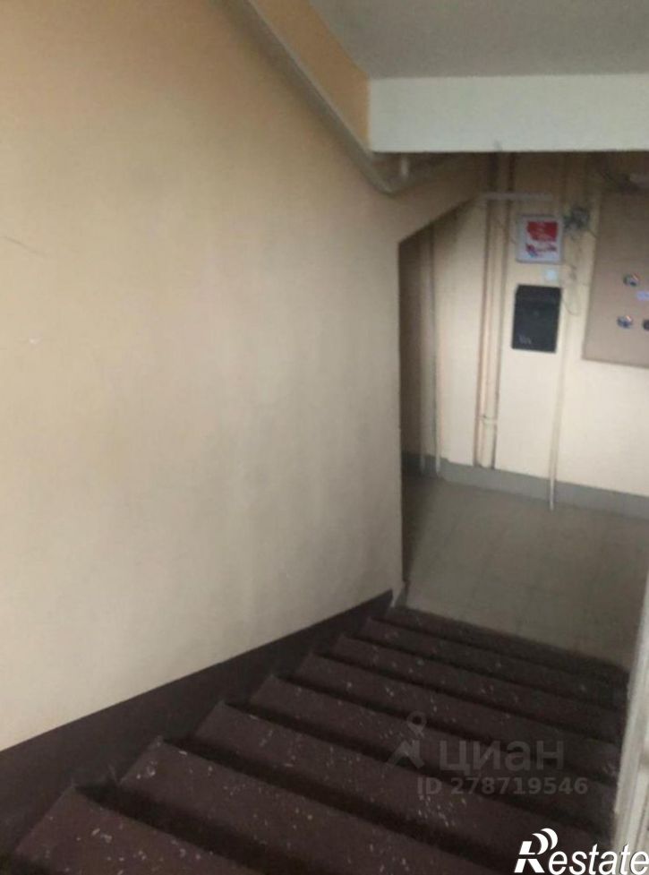 2-комн квартира проспект Космонавтов, 36 к1,  д. 36 к1