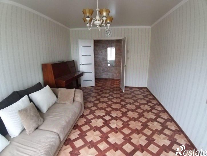 2-комн квартира проспект Космонавтов, 33,  д. 33