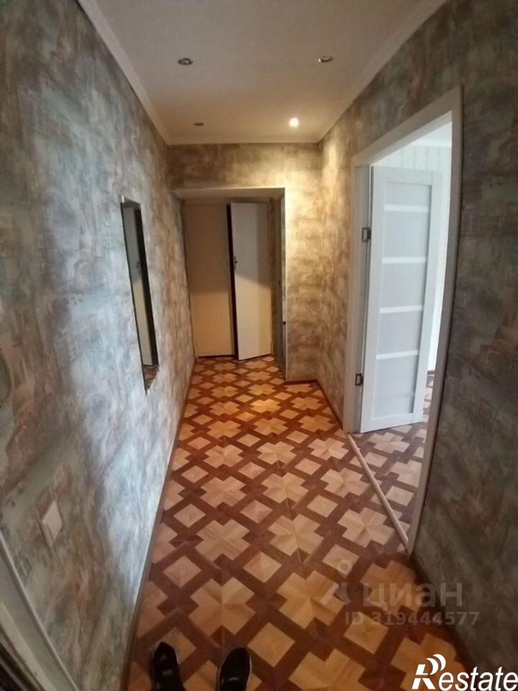 2-комн квартира проспект Космонавтов, 33,  д. 33