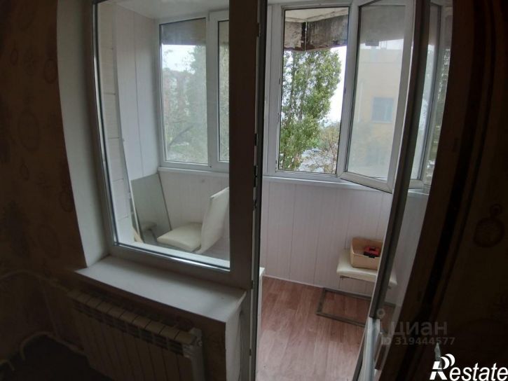 2-комн квартира проспект Космонавтов, 33,  д. 33