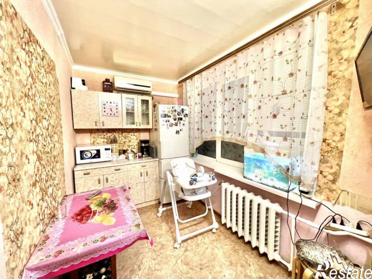 4-комн квартира проспект 40-летия Победы, 63 к10,  д. 63 к10