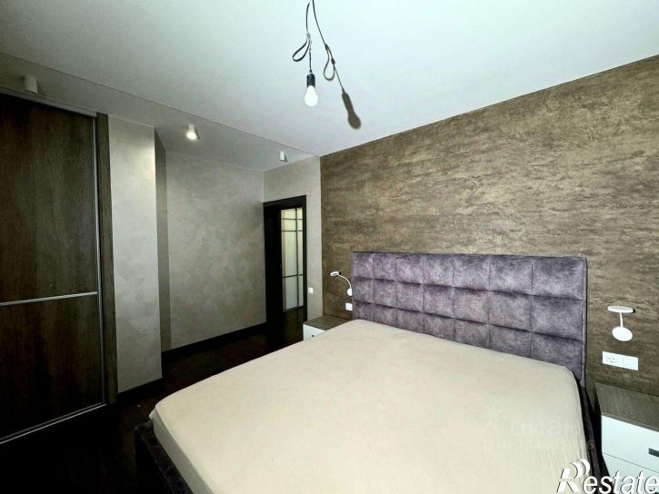 2-комн квартира проспект Королёва, 19,  д. 19