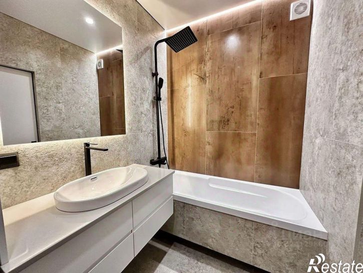 3-комн квартира проспект Соколова, 68/118В с2,  д. 68/118В с2