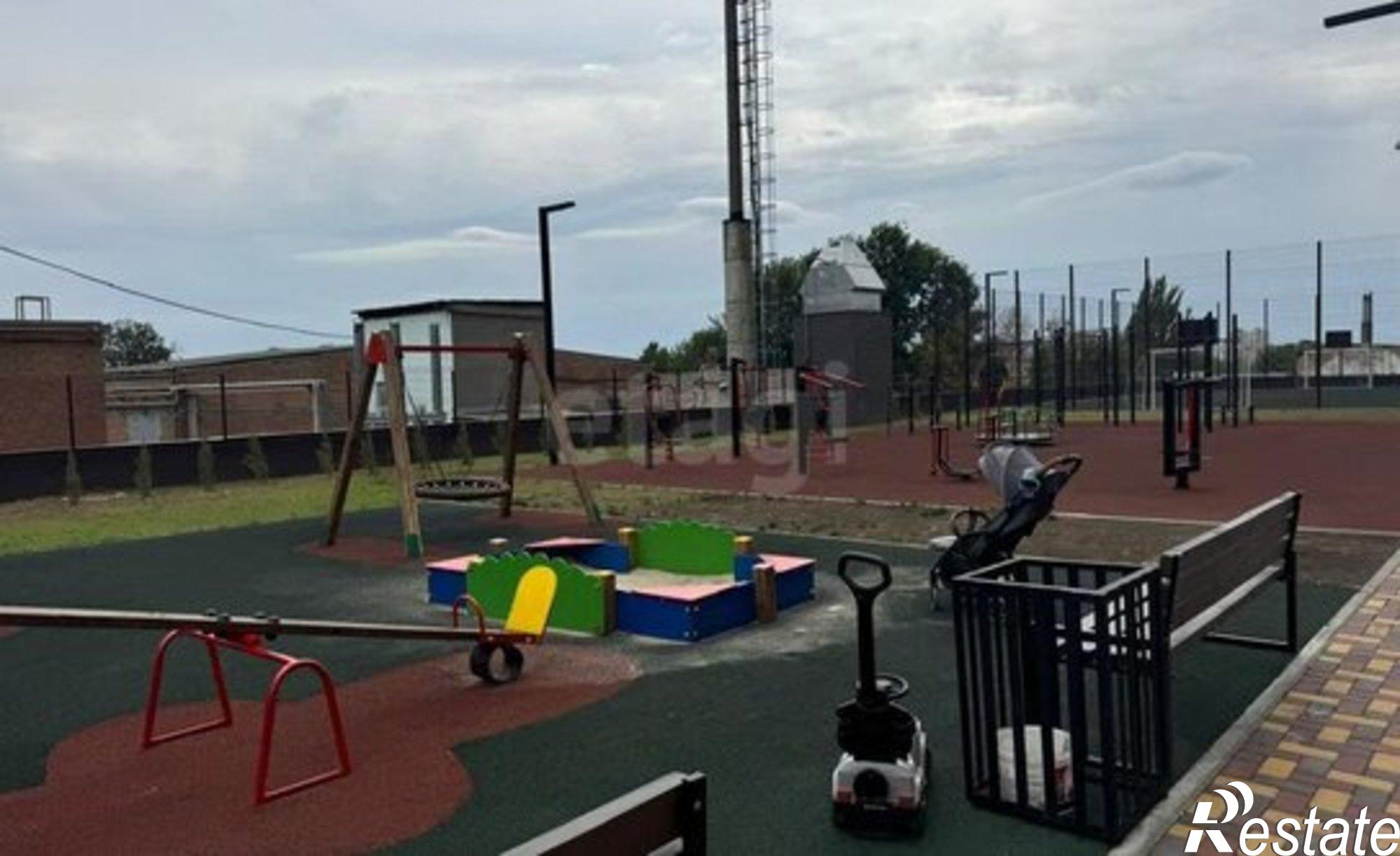 Купить квартиру за 6 400 000 рублей на Горсоветская улица, 77