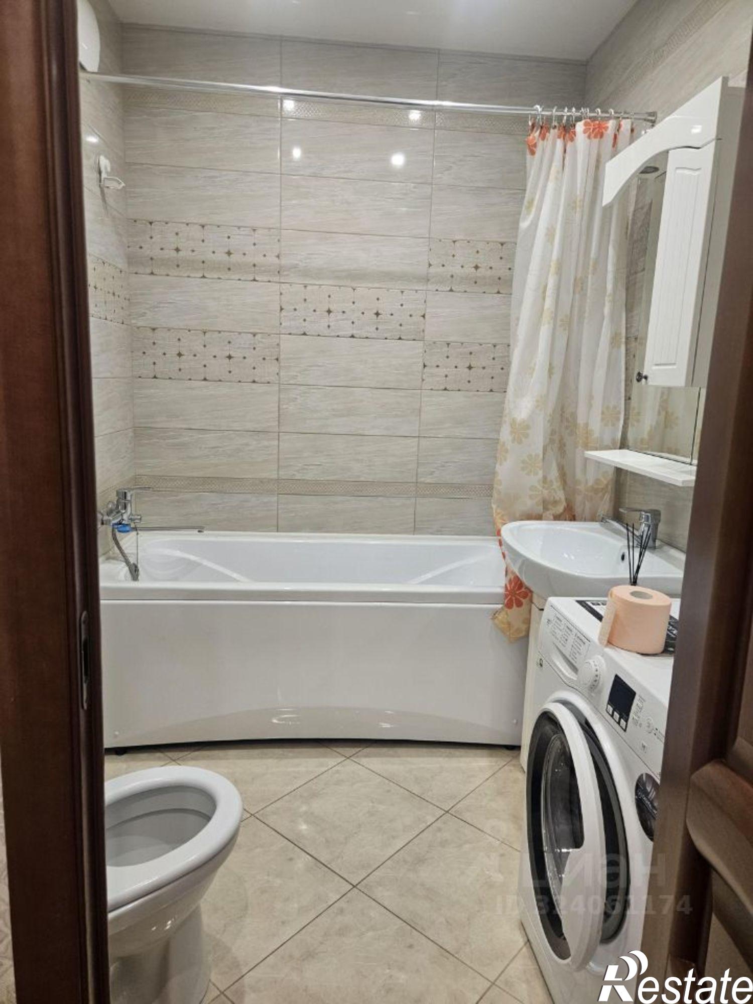 Сдать квартиру за 35 000 рублей на Гвардейский пер, 13А