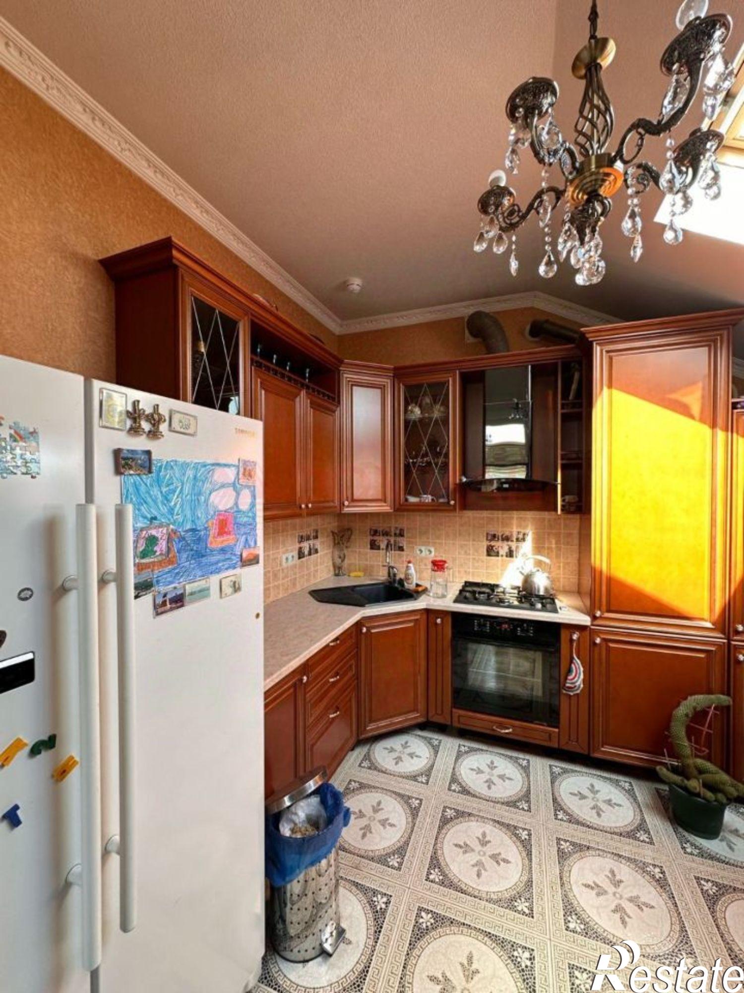 Купить квартиру за 6 500 000 рублей на ул Черкесская, 4